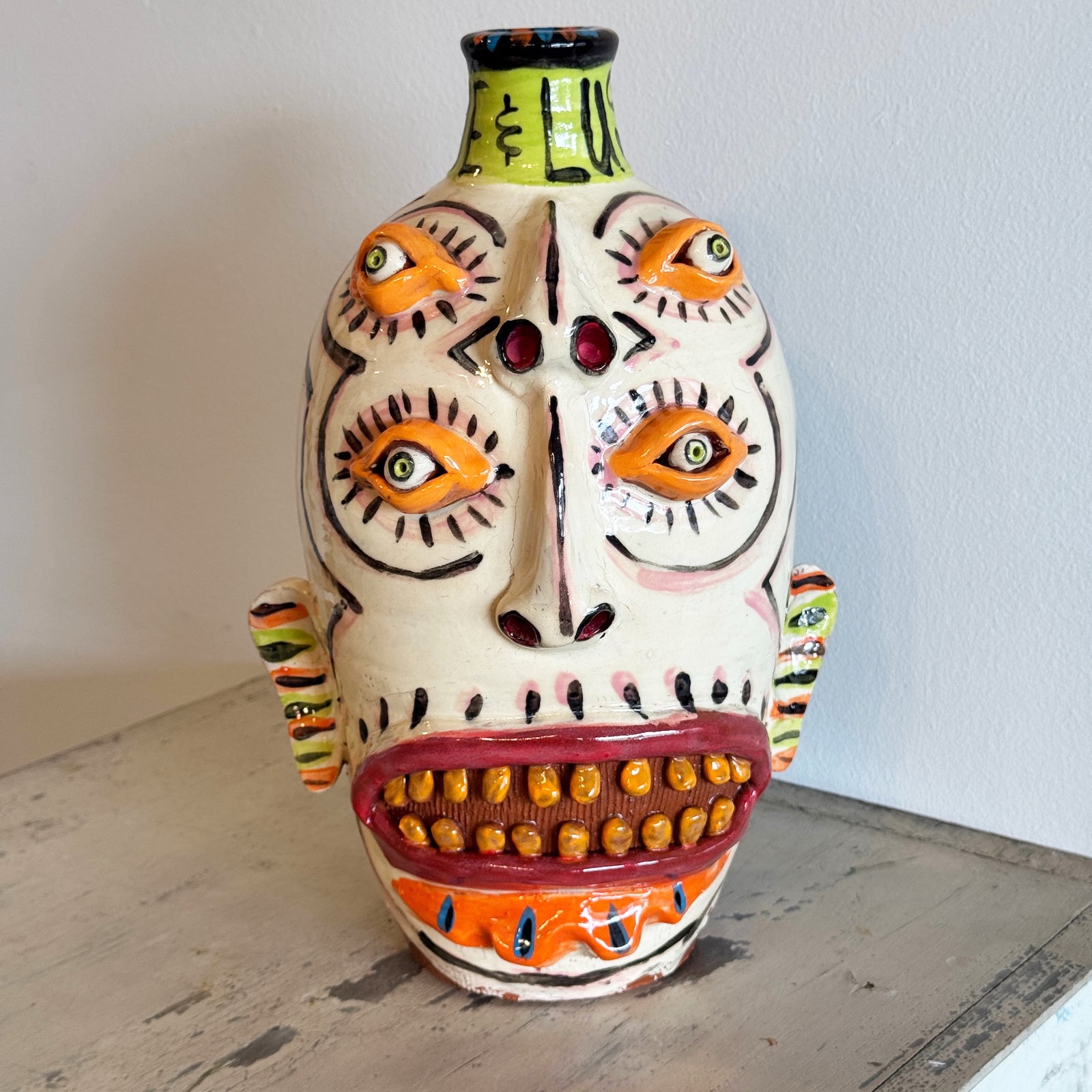 White 4 Eyes Carl Block